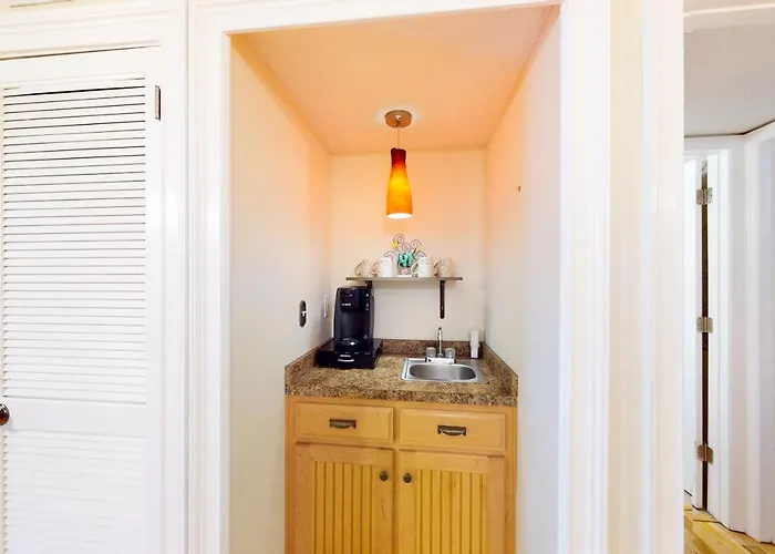 Spa On Port Royal Sound 1321